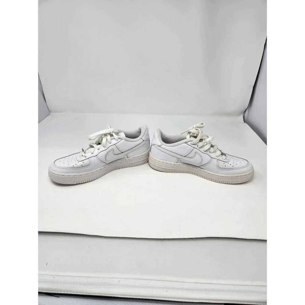 Nike Air Force 1 Boys Youth 5.5Y Triple White Swoosh Casual AF1 DH2920-111